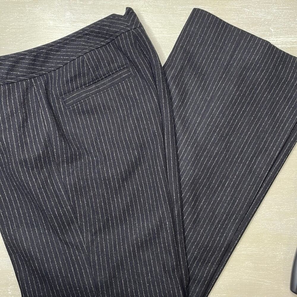 Vintage Y2K Banana Republic ‘Harrison’ wool trousers - Picture 2 of 11